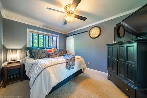 7223 Hermosa Way, Redding, CA 96002 photo 23
