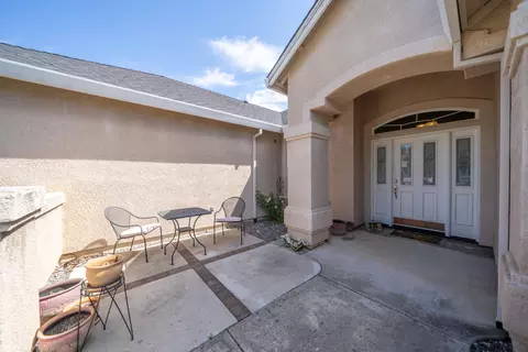 593 Centavo Way, Redding, CA 96003 photo 5