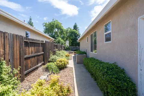 593 Centavo Way, Redding, CA 96003 photo 44