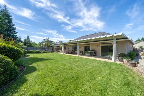 593 Centavo Way, Redding, CA 96003 photo 40