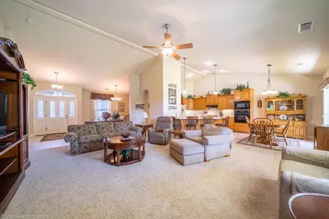 593 Centavo Way, Redding, CA 96003 photo 15