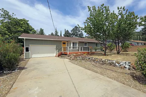 22144 Hidden Valley Dr, Redding, CA 96003 photo 1