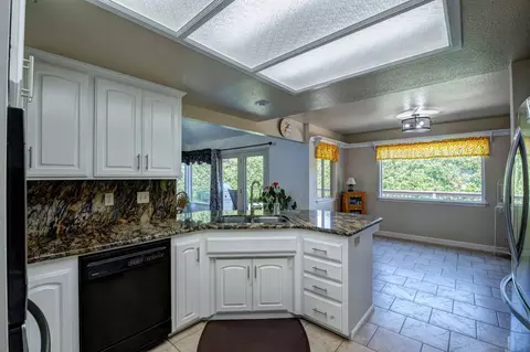 2285 Siena Ave, Redding, CA 96001 photo 10