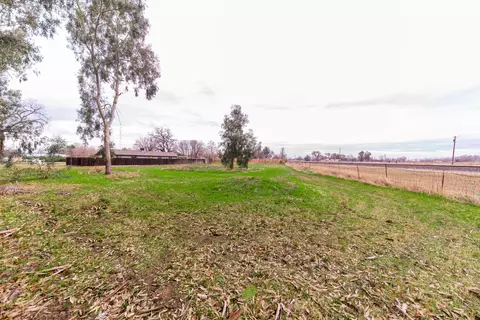 23340 Watts Ln, Gerber, CA 96035 photo 10