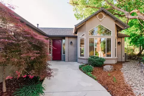 2987 Nicolet Ln, Redding, CA 96001 photo 2