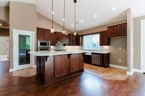 2987 Nicolet Ln, Redding, CA 96001 photo 9