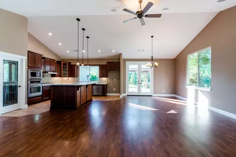 2987 Nicolet Ln, Redding, CA 96001 photo 8