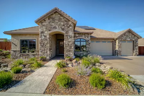 4046 Haleakala Ave, Redding, CA 96001 photo 1