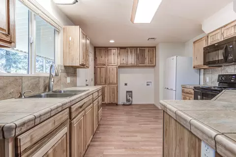 10435 Nora Dr, Redding, CA 96003 photo 15