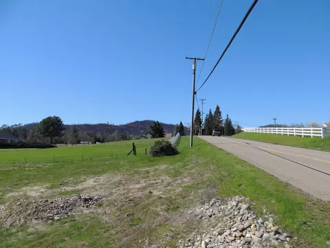 15608 Middletown Park Dr, Redding, CA 96001 photo 12