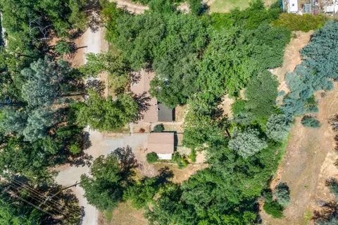 18064 Blackberry Ln, Redding, CA 96003 photo 25