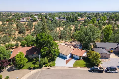 459 Woodcliff Dr, Redding, CA 96003 photo 80
