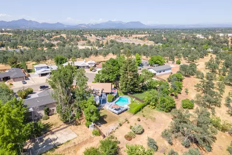 459 Woodcliff Dr, Redding, CA 96003 photo 84