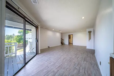 459 Woodcliff Dr, Redding, CA 96003 photo 10