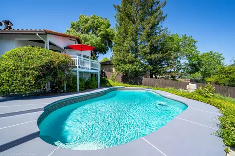 459 Woodcliff Dr, Redding, CA 96003 photo 60