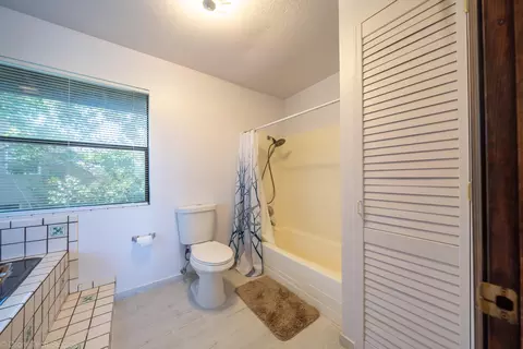 459 Woodcliff Dr, Redding, CA 96003 photo 29