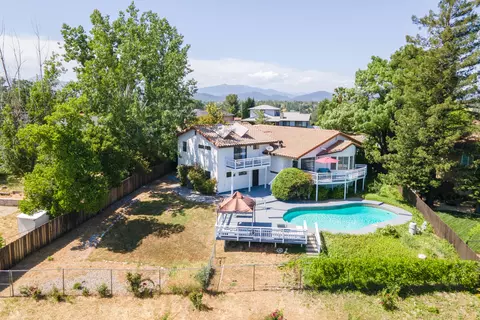 459 Woodcliff Dr, Redding, CA 96003 photo 90
