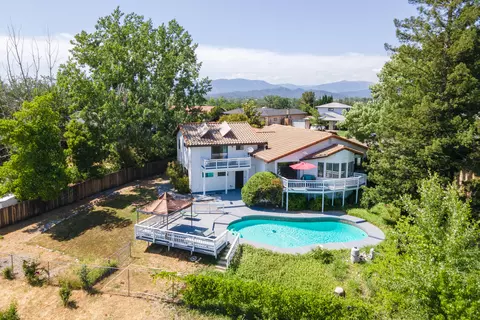 459 Woodcliff Dr, Redding, CA 96003 photo 91