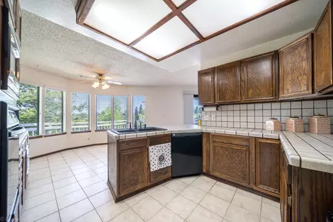 459 Woodcliff Dr, Redding, CA 96003 photo 20