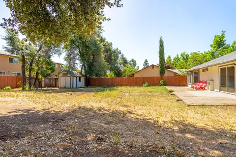 3527 Adams Ln, Redding, CA 96002 photo 20