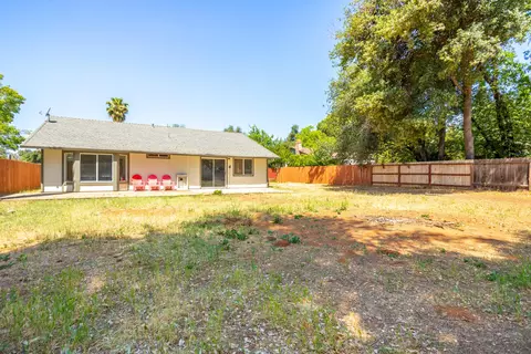 3527 Adams Ln, Redding, CA 96002 photo 17