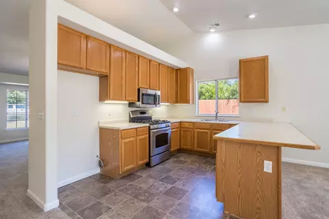 3527 Adams Ln, Redding, CA 96002 photo 6