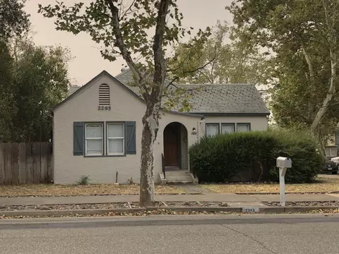2265 North St, Redding, CA 96001 photo 1