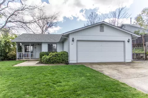 367 Springer Dr, Redding, CA 96003 photo 1