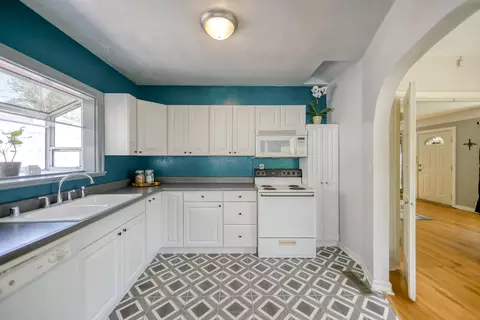 2331 California St, Redding, CA 96001 photo 17