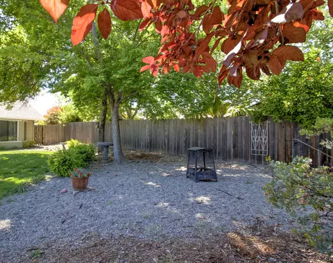 2334 Candlewood Dr, Redding, CA 96003 photo 36
