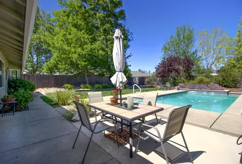 2334 Candlewood Dr, Redding, CA 96003 photo 30
