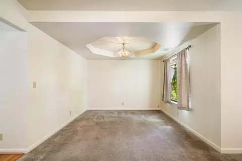 3177 Howard Dr, Redding, CA 96001 photo 10