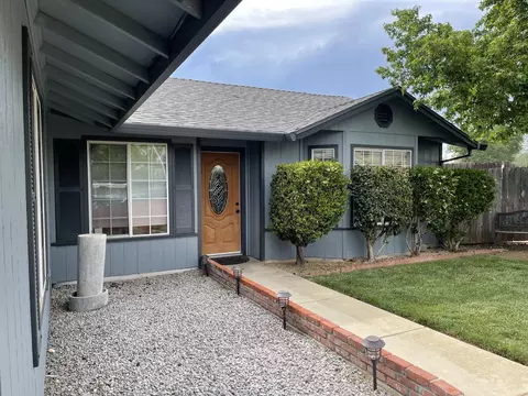 2854 Tropicana Ct, Redding, CA 96003 photo 2