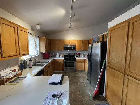2854 Tropicana Ct, Redding, CA 96003 photo 4