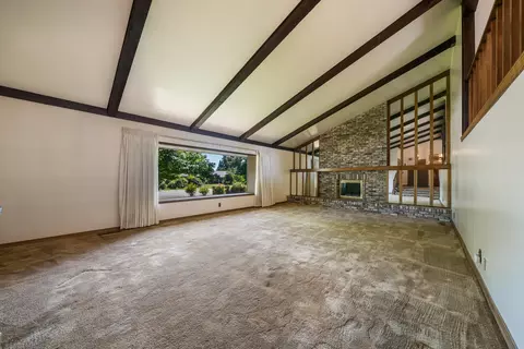 2552 Templeton Dr, Redding, CA 96002 photo 8