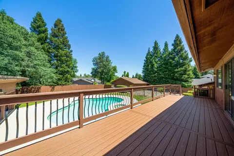 2552 Templeton Dr, Redding, CA 96002 photo 46