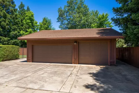 2552 Templeton Dr, Redding, CA 96002 photo 42