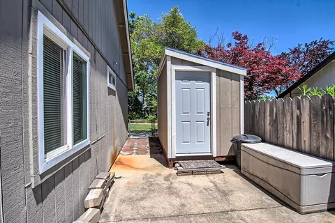 689 Springer Dr, Redding, CA 96003 photo 25