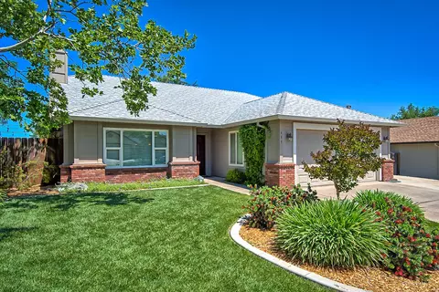 689 Springer Dr, Redding, CA 96003 photo 1