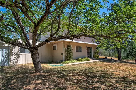 8203 Gold Run Rd, Redding, CA 96001 photo 4