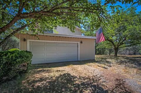 8203 Gold Run Rd, Redding, CA 96001 photo 6
