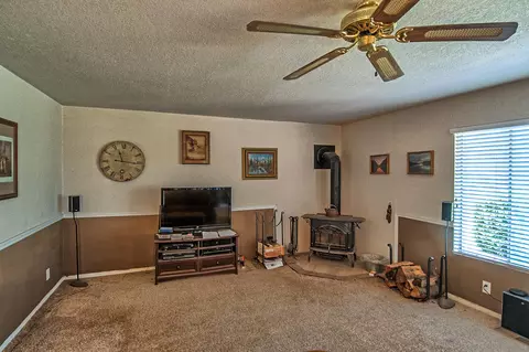 8203 Gold Run Rd, Redding, CA 96001 photo 14