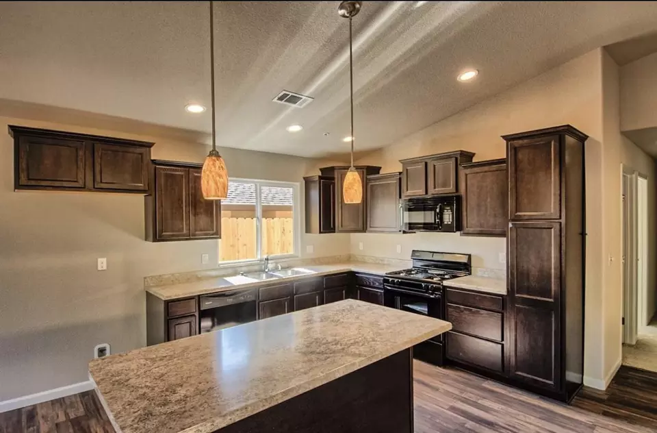  5197 Grand Ave, Shasta Lake, CA 96019 photo 5