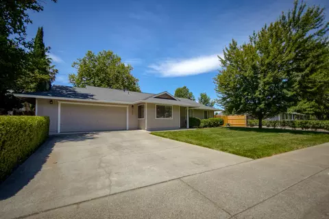 5824 Farm House Ln, Redding, CA 96001 photo 1