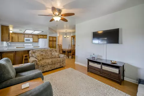 5824 Farm House Ln, Redding, CA 96001 photo 6