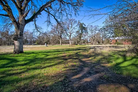 19914 Meadow View Dr, Redding, CA 96002 photo 43