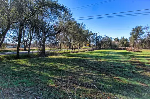 19914 Meadow View Dr, Redding, CA 96002 photo 8