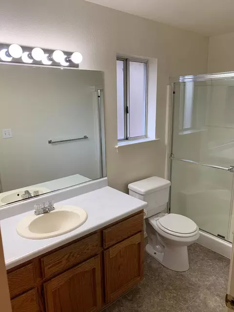 2960 Sporting Ct, Redding, CA 96001 photo 11