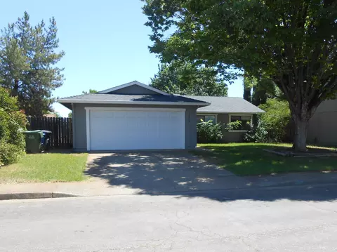 3809 Pegasus St, Redding, CA 96002 photo 2
