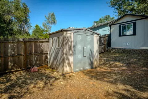 1722 Summerfield Ct, Redding, CA 96002 photo 43